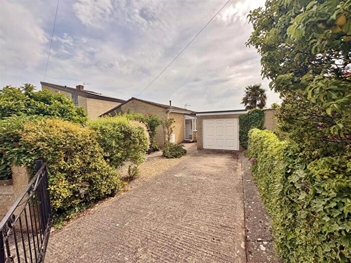 2 Bedroom Detached House For Sale In Budbury Close, Bradford-On-Avon, BA15
