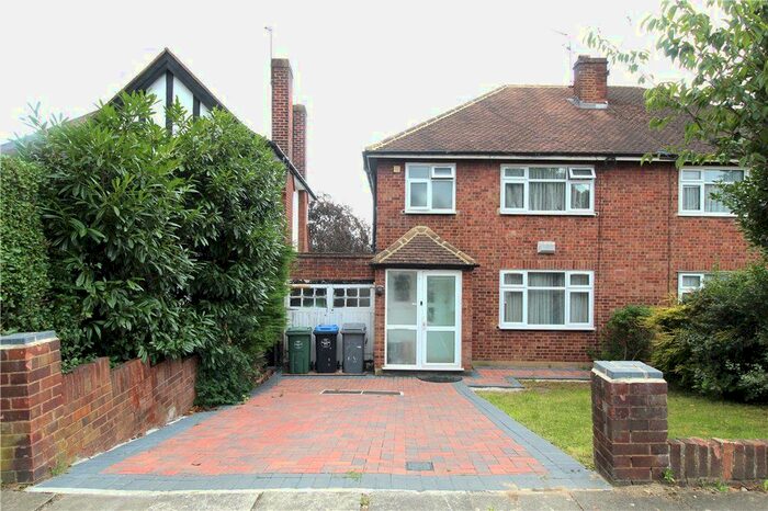 3 Bedroom Semi-Detached House To Rent In Barn Rise, Wembley, HA9