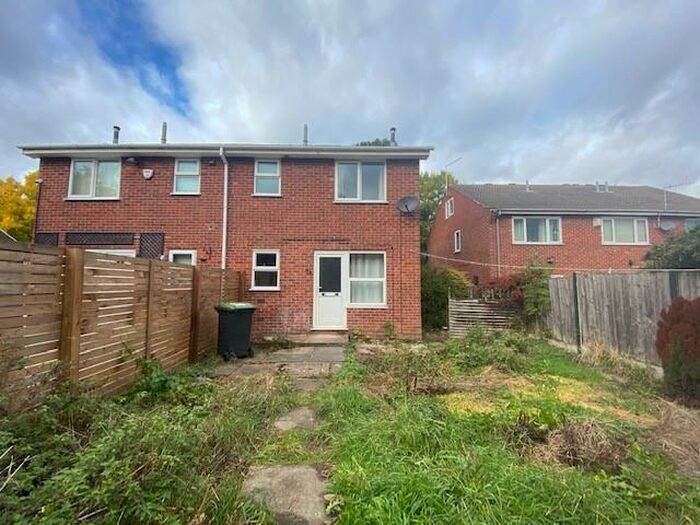 1 Bedroom Maisonette To Rent In Barlow Drive South, Awsworth, Nottingham, NG16
