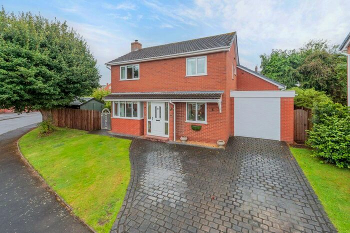 4 Bedroom Detached House For Sale In Chestnut Drive, Bayston Hill, Shrewsbury, SY3