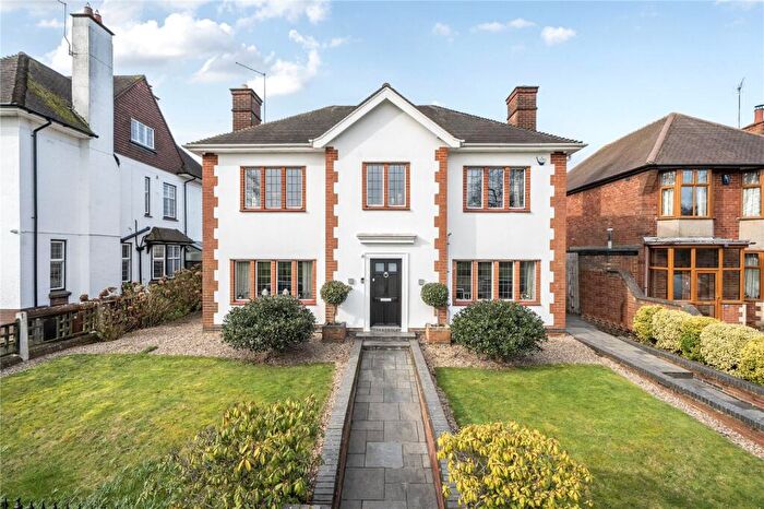 5 Bedroom Detached House For Sale In Park Avenue South, Abington Park, Northampton, Northamptonshire, NN3