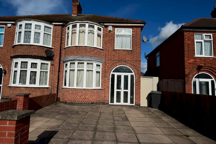 3 Bedroom Semi-Detached House To Rent In Eileen Avenue, Leicester, LE4
