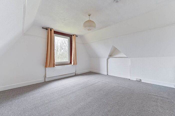 Studio To Rent In Ashburton Road, East Croydon, Croydon, CR0