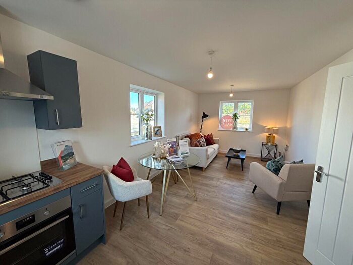 1 Bedroom Flat To Rent In Meon Way Gardens, CV37