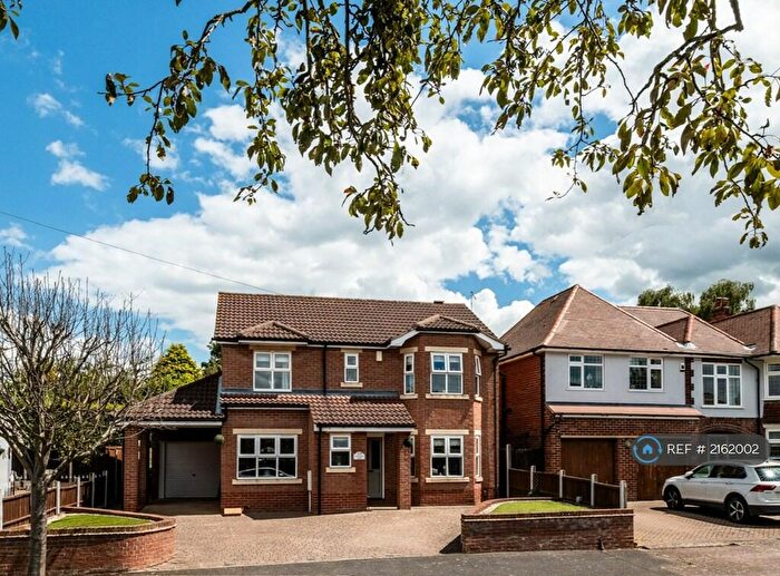 4 Bedroom Detached House To Rent In Musters Road, Nottingham, NG2