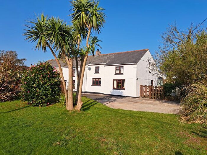 5 Bedroom Semi-Detached House For Sale In East Road, Stithians, Truro, TR3