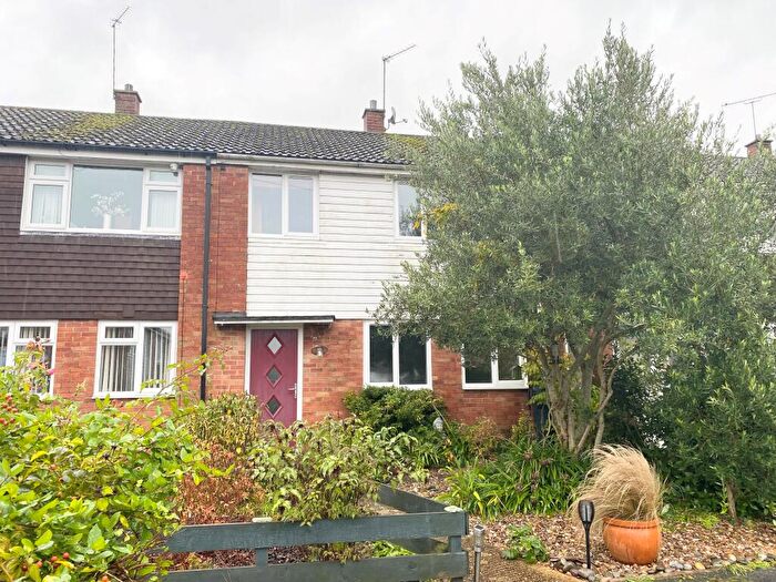 3 Bedroom Terraced House To Rent In Beverley Gardens, Romsey, SO51