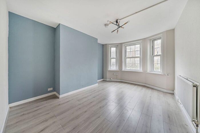 1 Bedroom Flat To Rent In Pilton Place, Elephant And Castle, London, SE17