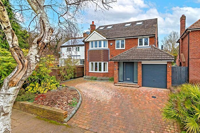 5 Bedroom Detached House For Sale In Toulmin Drive, St.Albans, AL3
