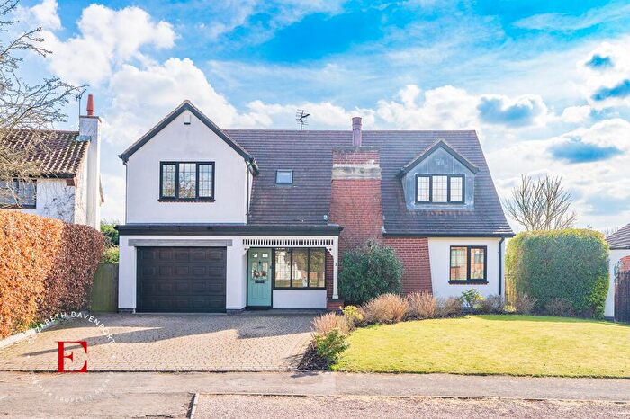 4 Bedroom Detached House For Sale In Stoneleigh Close, Stoneleigh, CV8