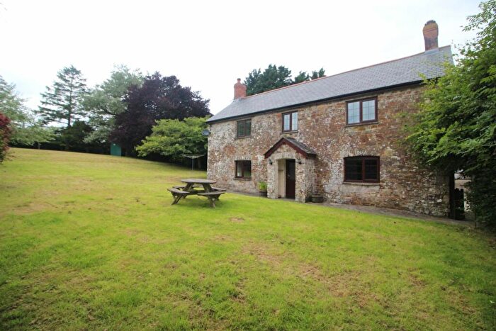 4 Bedroom Detached House To Rent In Beaworthy, Devon, EX21