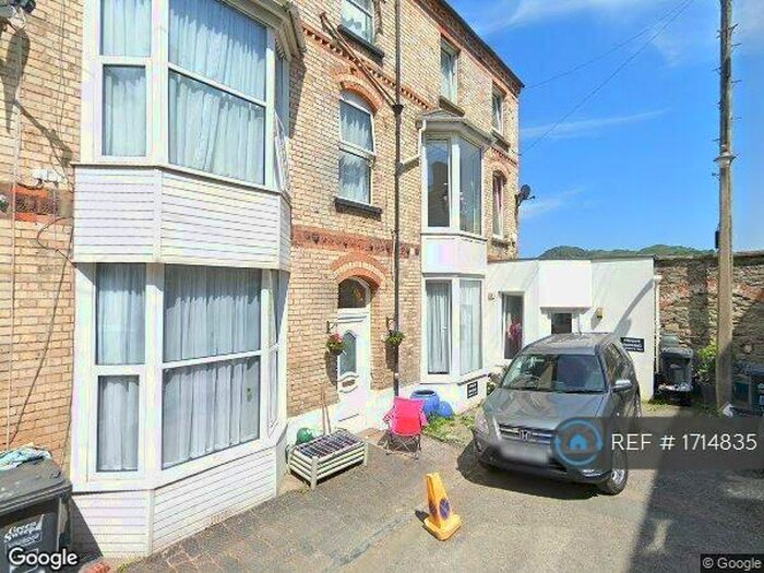 6 Bedroom Terraced House To Rent In Gilbert Grove, Ilfracombe, EX34