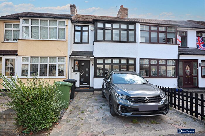 3 Bedroom Terraced House For Sale In Birch Crescent, Ardleigh Green, Hornchurch, RM11