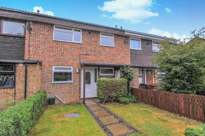 3 Bedroom Terraced House To Rent In Linden Avenue, Higham Ferrers, NN10