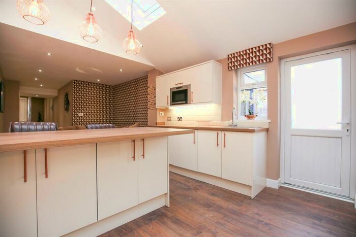 4 Bedroom Terraced House To Rent In (£ppppw) Chillingham Road, Heaton, NE6