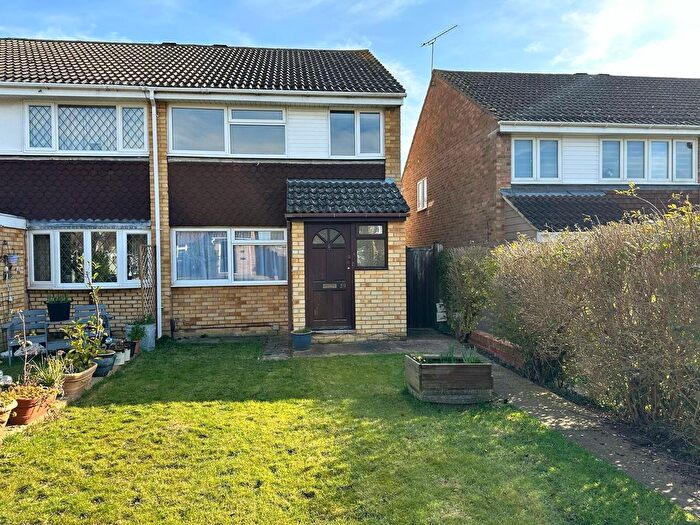 3 Bedroom Semi-Detached House To Rent In Mallard Road, Tile Kiln, Chelmsford, CM2