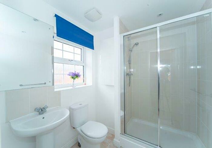 4 Bedroom Town House To Rent In Clover Rise, Woodley, RG5