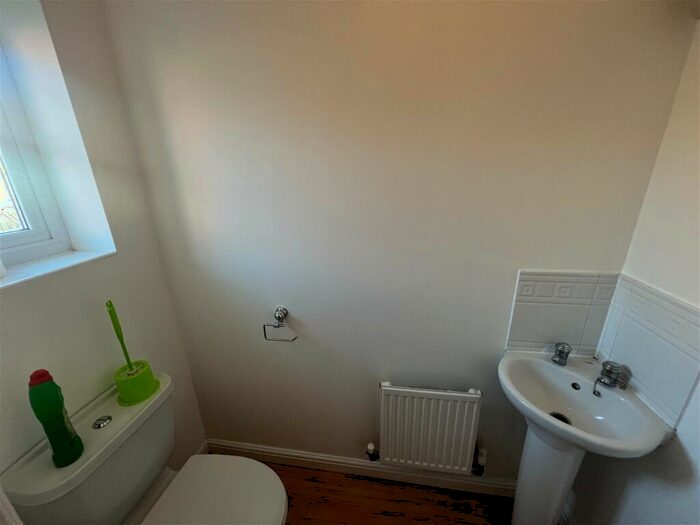 3 Bedroom Detached House To Rent In Pennyfields, BoltonUponDearne