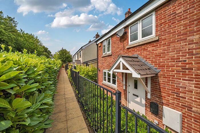 4 Bedroom End Of Terrace House For Sale In Valley View, Aldbourne, SN8