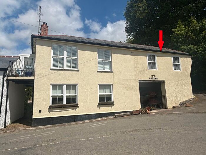 2 Bedroom Flat For Sale In Lerryn, Lostwithiel, PL22