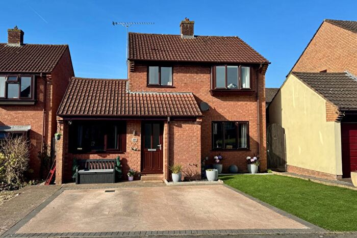 4 Bedroom Detached House For Sale In Culm Lea, Cullompton, Devon, EX15