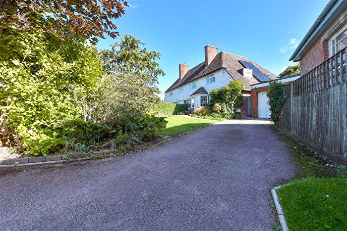 4 Bedroom Semi Detached House For Sale In Front Road, Woodchurch, Ashford, Kent, TN26