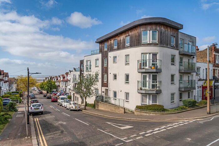 2 Bedroom Flat For Sale In Palmerston Road, Jersey House, SS0