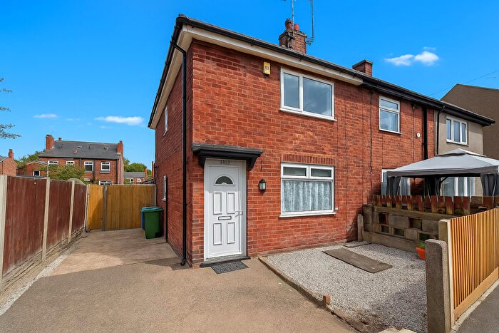 2 Bedroom End Of Terrace House To Rent In Thoresby Street, Mansfield, NG18