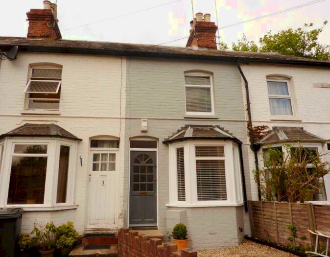 2 Bedroom Terraced House To Rent In Glenbeigh Terrace, RG1