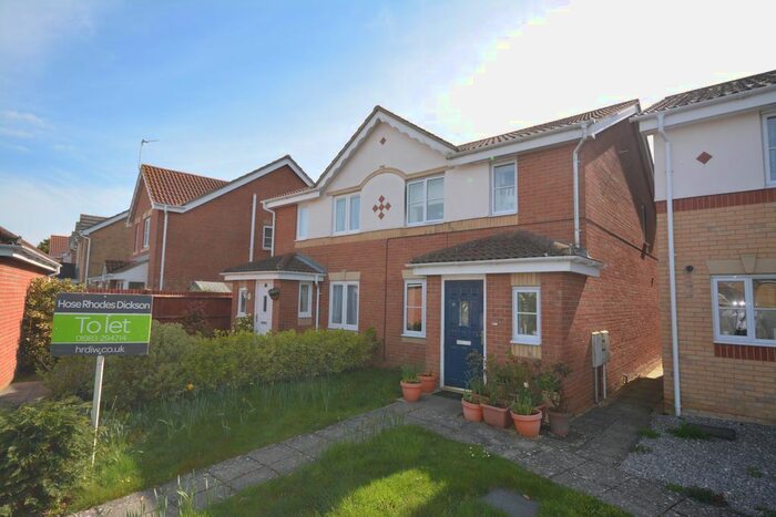 3 Bedroom Semi-Detached House To Rent In Osborne Heights, East Cowes, PO32