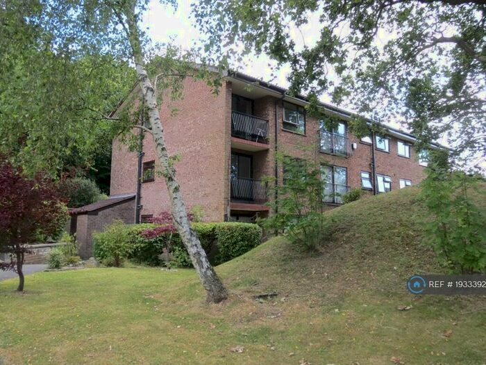 2 Bedroom Flat To Rent In Felton Road, Poole, BH14