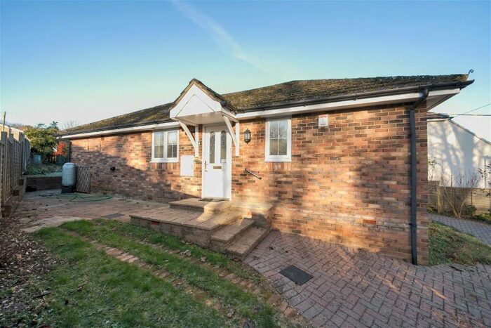 2 Bedroom Detached Bungalow For Sale In Copse Road, Overton, RG25