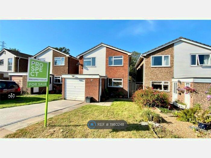 4 Bedroom Detached House To Rent In Welby Crescent, Winnersh, Wokingham, RG41
