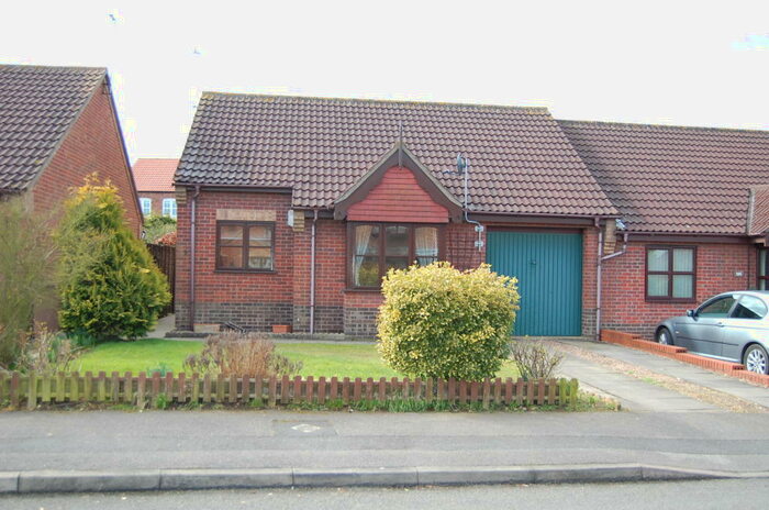 2 Bedroom Bungalow To Rent In Heathfield Avenue, Branston, Lincoln, LN4