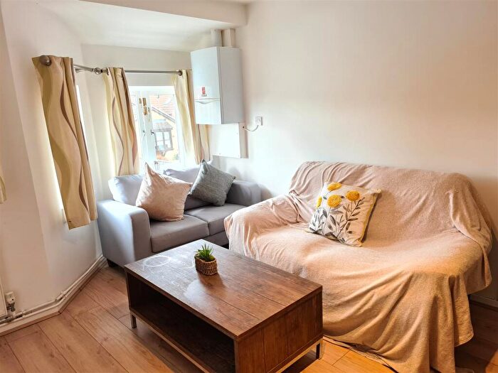 2 Bedroom Flat To Rent In Rooms Available At The Forum, Tiverton Way, Cambridge, CB1