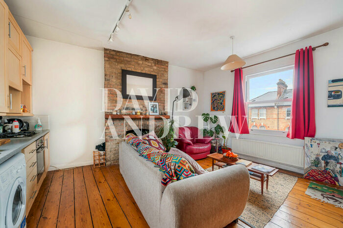 2 Bedroom Apartment To Rent In Shaftesbury Road, N19