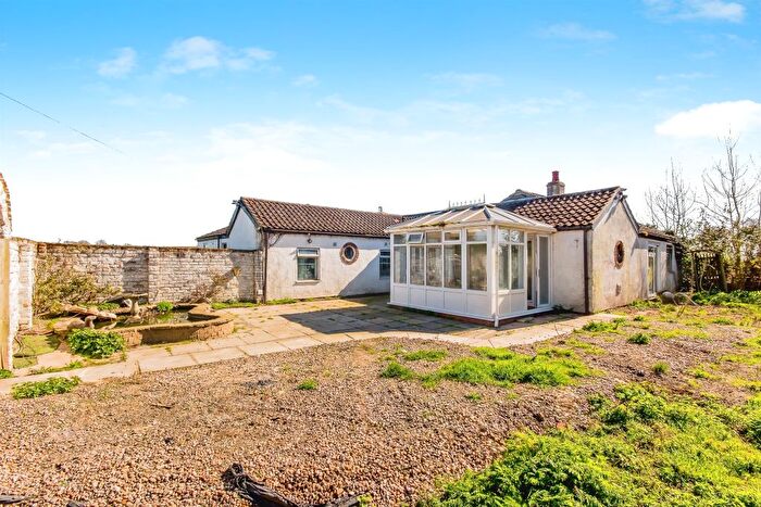 4 Bedroom Detached Bungalow For Sale In Ivy Lane, Coningsby, Lincoln, LN4