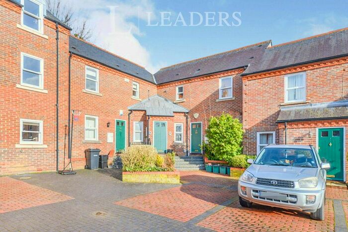 2 Bedroom Property To Rent In Pageant Road, St.Albans, AL1