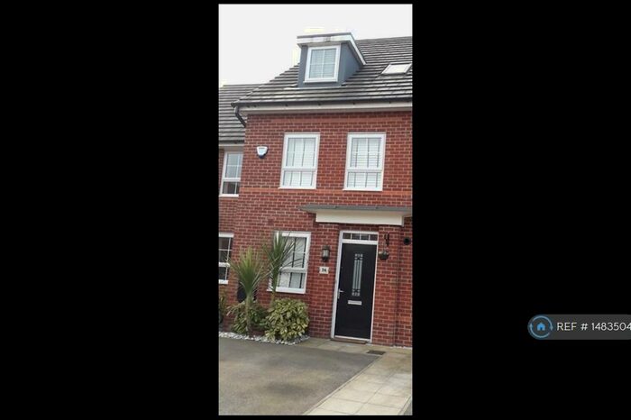 4 Bedroom Terraced House To Rent In Apple Tree Avenue, Northwich, CW8