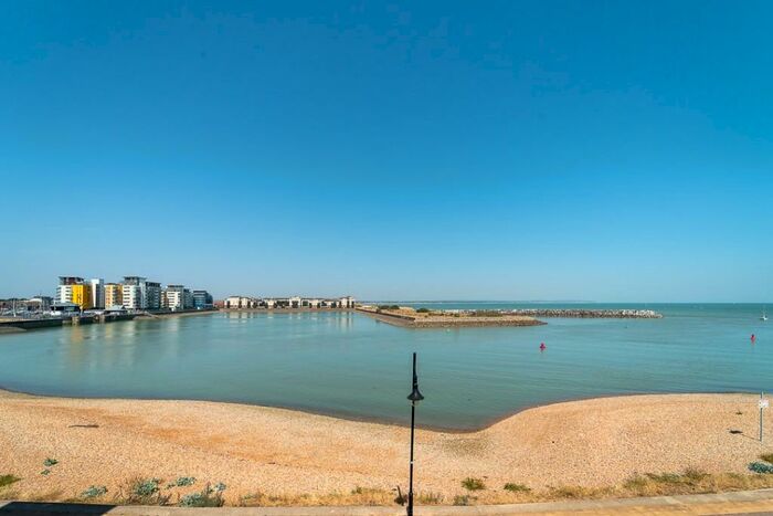 4 Bedroom Town House To Rent In Dominica Court, Eastbourne, East Sussex, BN23