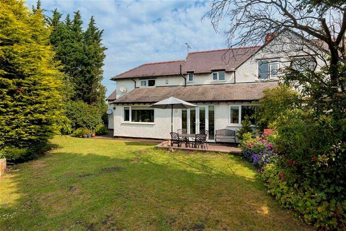 4 Bedroom Semi-Detached House For Sale In Shay Lane, Tarvin, Chester, CH3