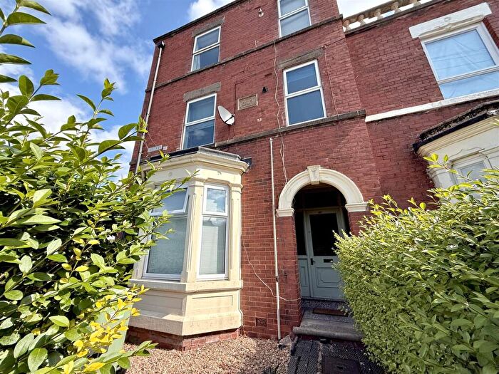 1 Bedroom Apartment To Rent In Newbold Road, Chesterfield, S41