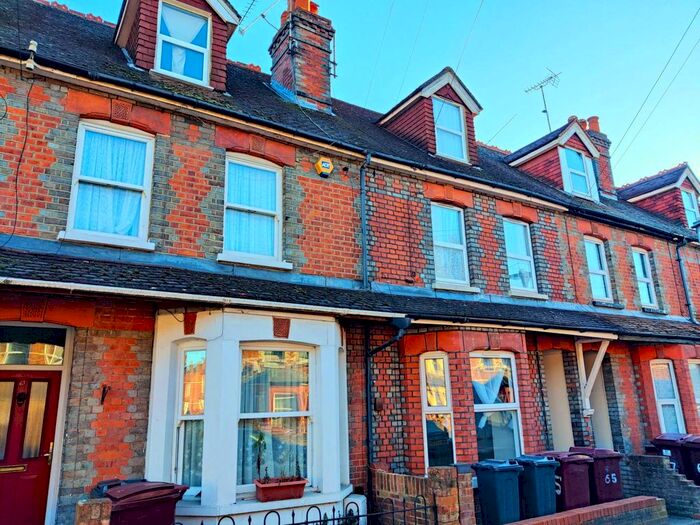 2 Bedroom Flat To Rent In Kensington Road, Reading, RG30