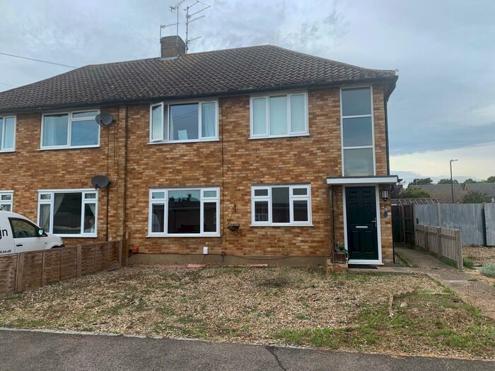 2 Bedroom Maisonette To Rent In Maidenhead, Berkshire, SL6