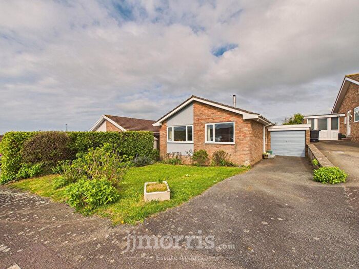 2 Bedroom Detached Bungalow For Sale In Ffordd Y Bedol, Aberporth, SA43