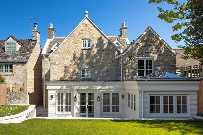 4 Bedroom Semi-Detached House For Sale In Priory Lane, Burford, OX18
