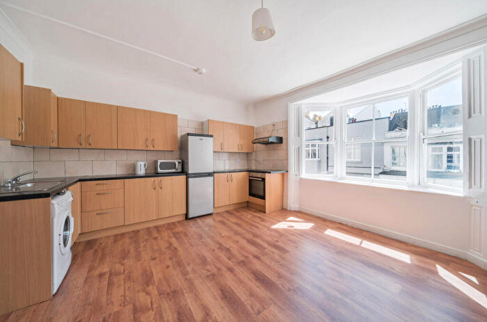 4 Bedroom Terraced House To Rent In St Georges Road, Brighton, BN2