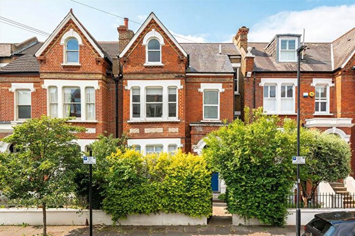 2 Bedroom Flat To Rent In Templar Street, Camberwell, SE5