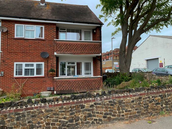 1 Bedroom Terraced House To Rent In Cuthbert Road, Gordon Court, CT8