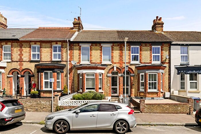 3 Bedroom Terraced House For Sale In Elms Vale Road, Elms Vale, Dover, CT17